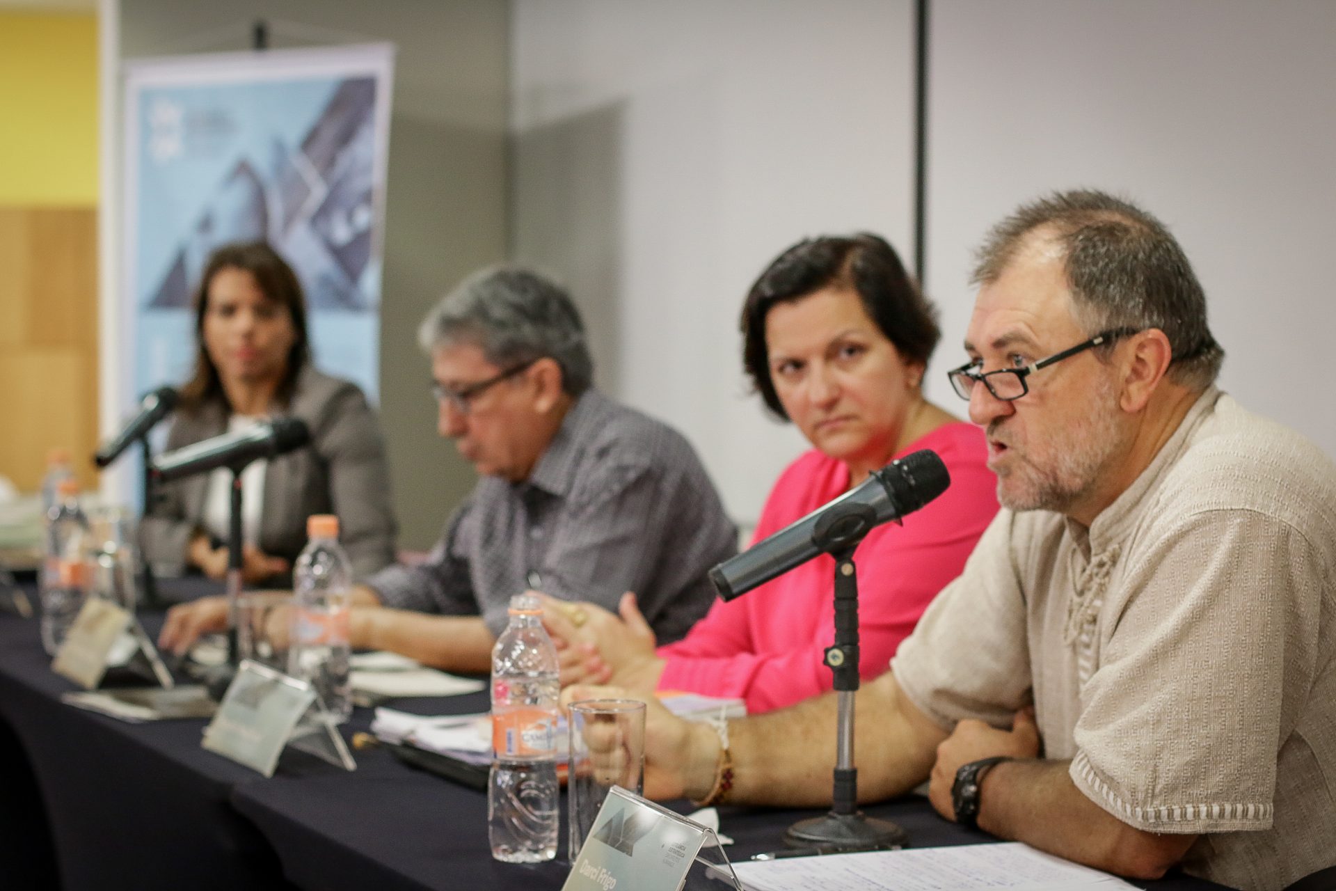 SAO PAULO, SP, BRASIL, 07-04-2016 - CONFERENCIA - LIGITANCIA ESTRATÉGICA EM DIREITOS HUMANOS - Primeira mesa com a Promotora de Justiça do Ministério Público Estadual e coordenadora do CAO Direitos Humanos (Minas Gerais), Nívia Monica da Silva; o Coordenador da Terra de Direitos e da Plataforma Dhesca (Paraná), Darci Frigo; a Juíza do Tribunal de Justiça e conselheira do Fundo Brasil de Direitos Humanos (São Paulo), Kenarik Boujikian. Mediador Jorge Eduardo Durão, Diretor-Presidente do Fundo Brasil de Direitos Humanos. (Foto: Ronny Santos)