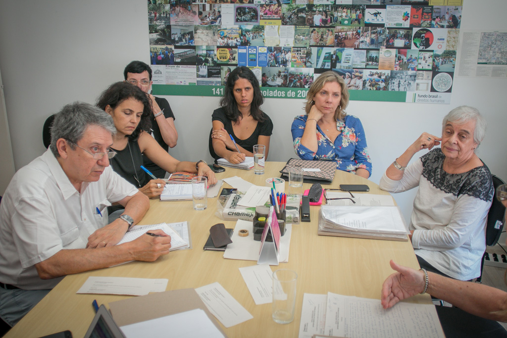 SAO PAULO, SP, BRASIL, 24-04-2015 - COMITÊ DE SELEÇÃO DO EDITAL  DE TRÁFICO DE PESSOAS - (Foto: Ronny Santos)