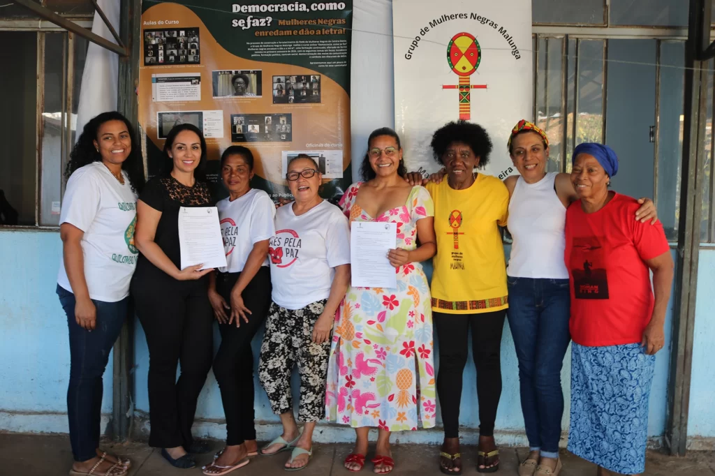 Mulheres negras do Grupo Malungas, durante monitoramento realizado pelo Fundo Brasil