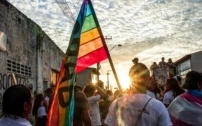 Como o ‘Banco Colorido’ facilita o ingresso de pessoas LGBTQIA+ no mercado de trabalho